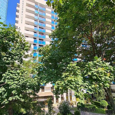 Fraser Suites Paris La Defense Courbevoie Exteriér fotografie The building in 2019